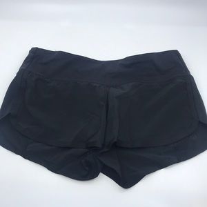 Black lulu shorts